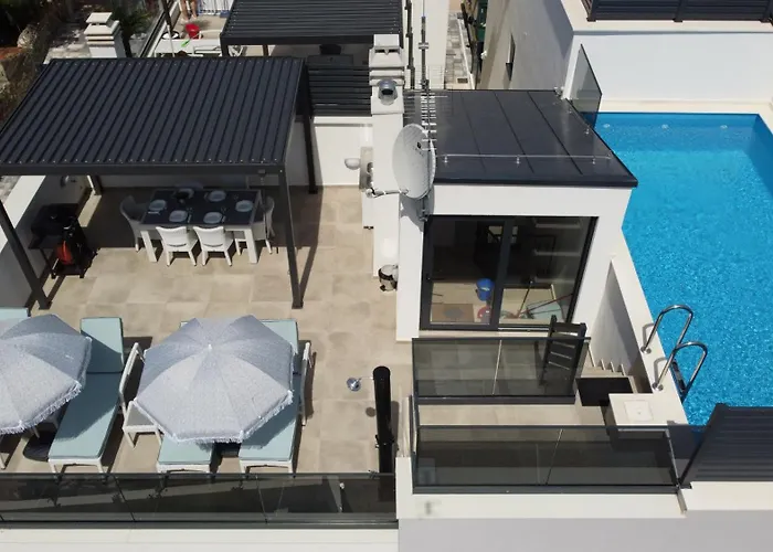 Villa Ibrahimovic Vodice